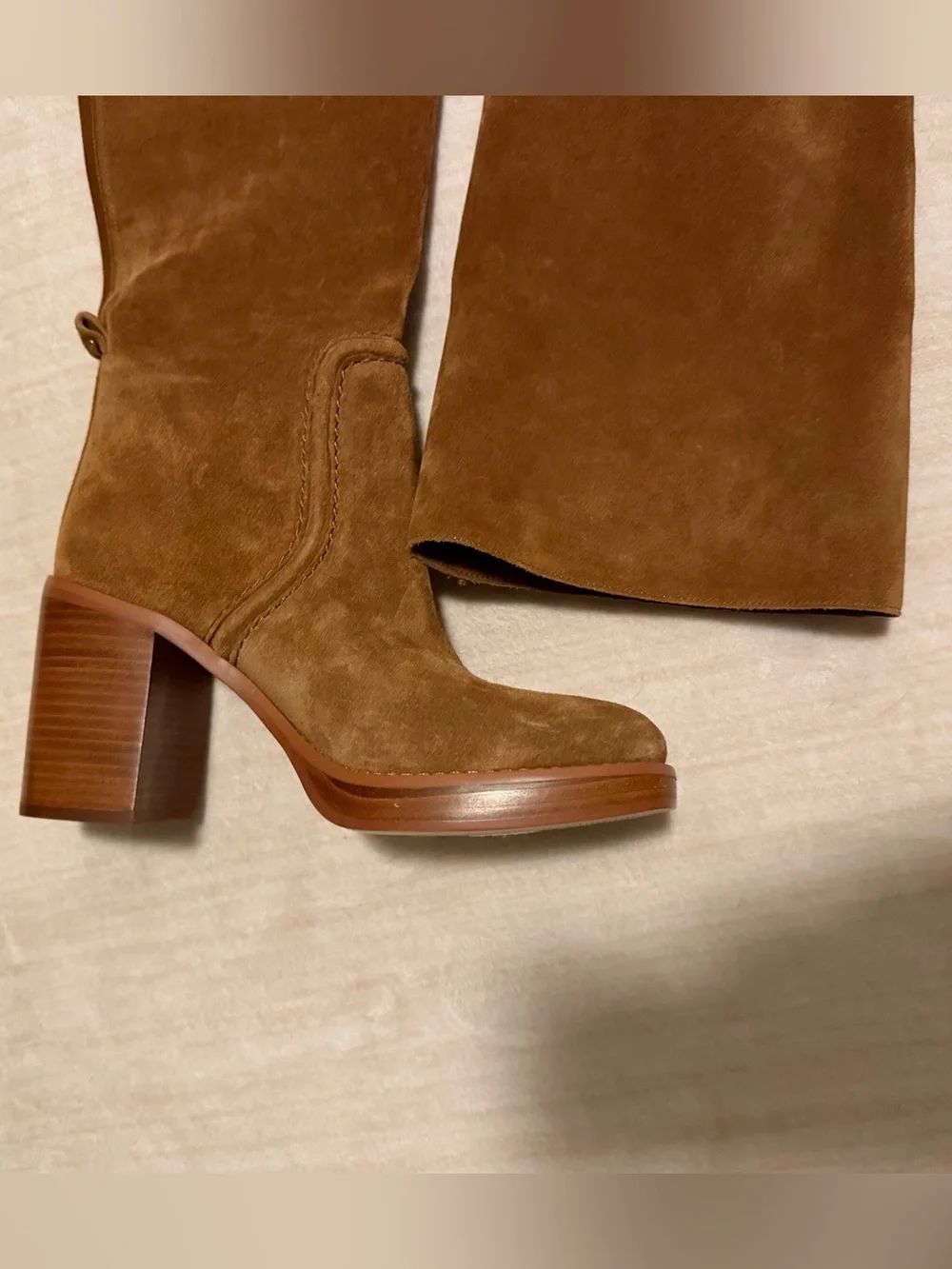 Micheal Kors suede boots